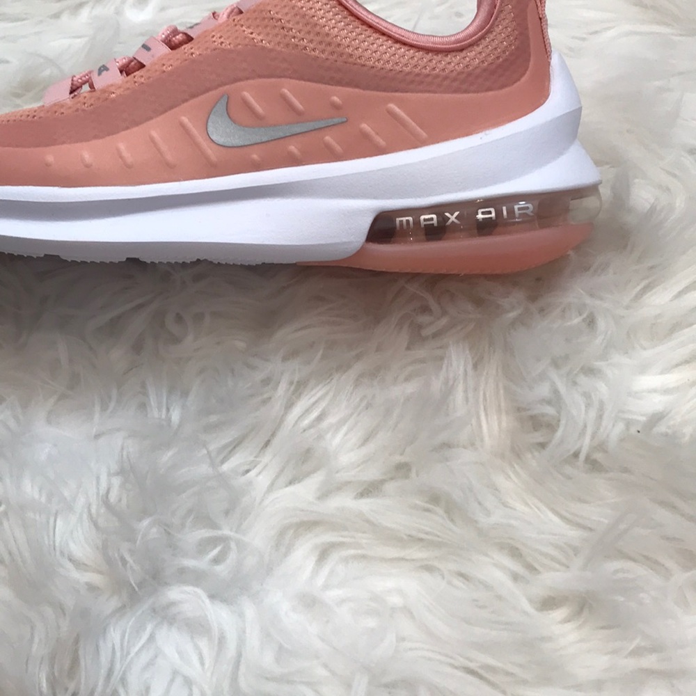 🌸 women’s Nike Air Max shoes🌸 - Picture 3 of 7